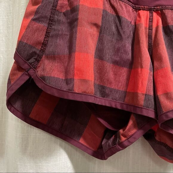 LULULEMON Run Speed Shorts Lined Yama Check Berry Plaid Size 2 - Picture 5 of 13